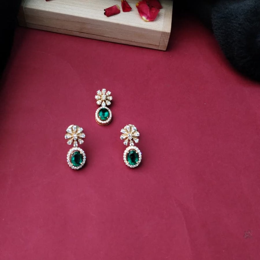 Made Silver 92.5 Diamond Look Pendant With Earrings-3041