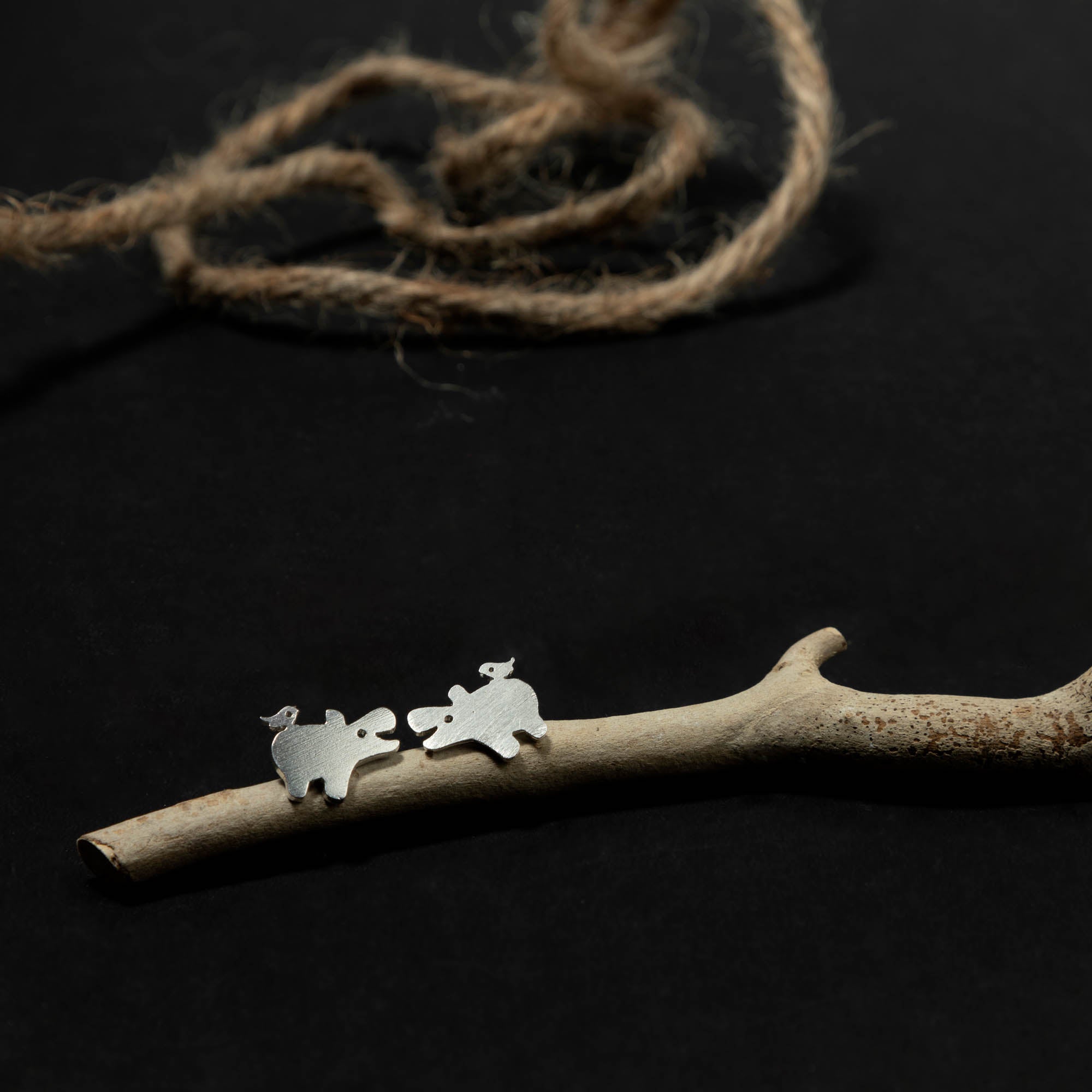 Bubbly Rhino Earstud - 1273