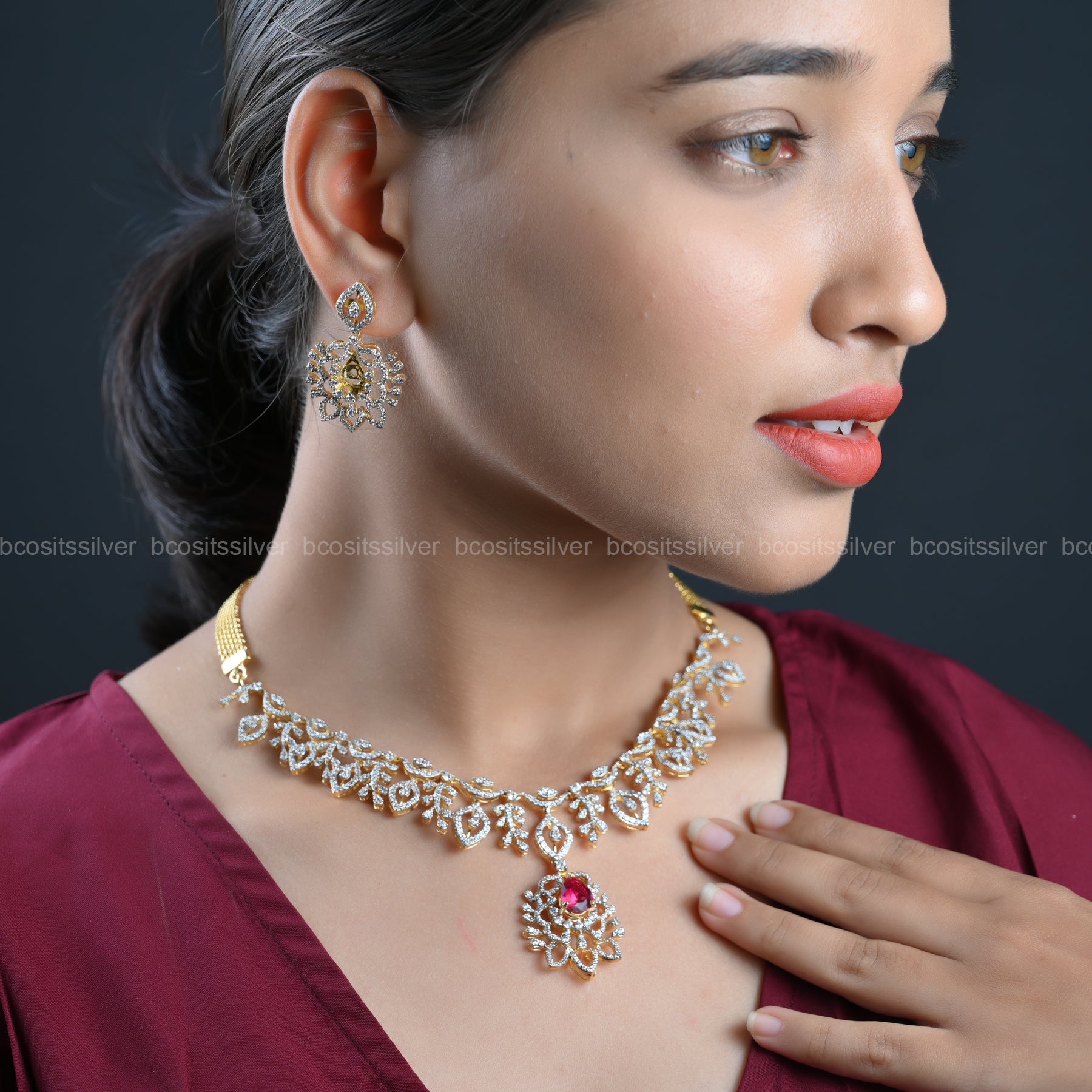Gold Plated Diamond Look Necklace - 4577